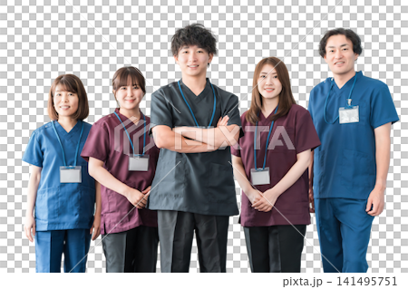 スクラブを着た医師・介護士・整体師の男女 スクラブを着た医師・介護士・整体師の男女 141495751