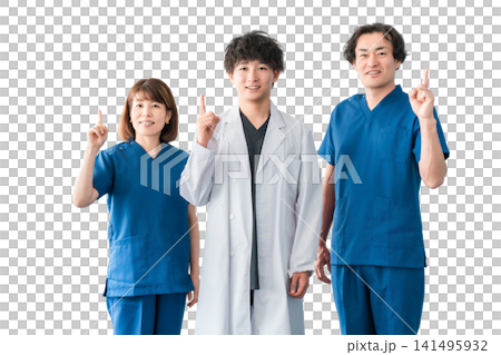 白衣,スクラブを着た医師,ドクター,看護師の医療従事者の男女スタッフ 141495932