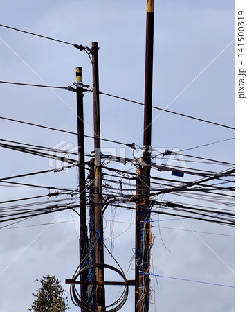 intersection of electric poles with complicated cables 141500319