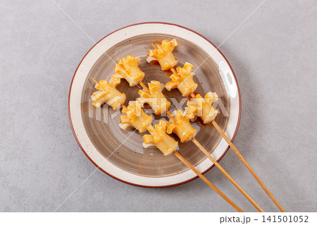 grilled Mini Pork Chicken Sausages with Cross Cut Shape grilled Mini Pork Chicken Sausages with Cross Cut Shape 141501052