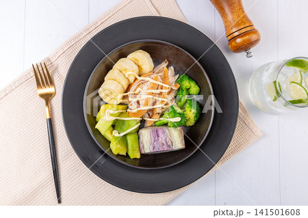 seasoned Chicken Breast Served With Steamed Broccoli Purple Sweet Potato And Squash seasoned Chicken Breast Served With Steamed Broccoli Purple Sweet Potato And Squash 141501608
