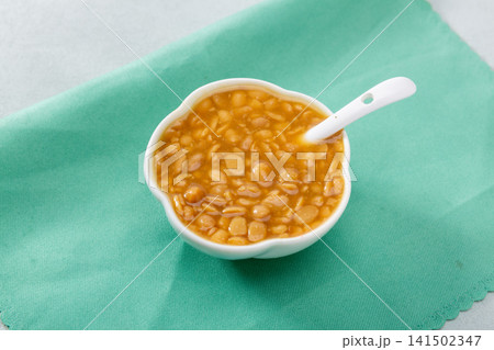 premium fermented soybean paste with dried scallops, rich umami seafood condiment for traditional Teochew dipping. 141502347