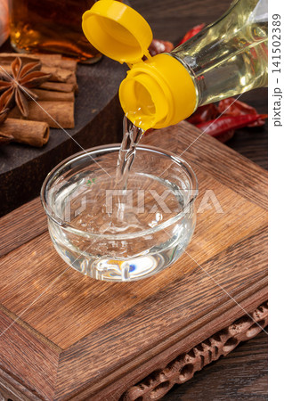 pure Tianjin Duliu white vinegar clear fermented seasoning for cooking and dressing 141502389