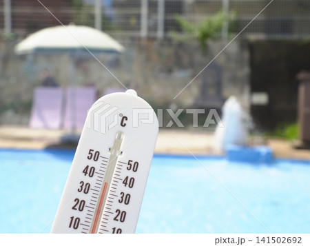 35℃以上の猛暑イメージ 35℃以上の猛暑イメージ 141502692