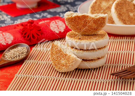 traditional Sesame Baked Pastry Cake Crispy Sweet Wheat Cookie 141504028