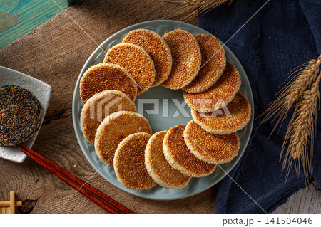 huangshi Sesame Cake Traditional Hubei Chinese Pastry 141504046