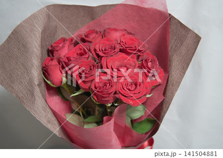 赤いバラの花束 赤いバラの花束 141504881