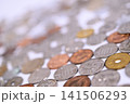 日本円の硬貨の背景素材 141506293