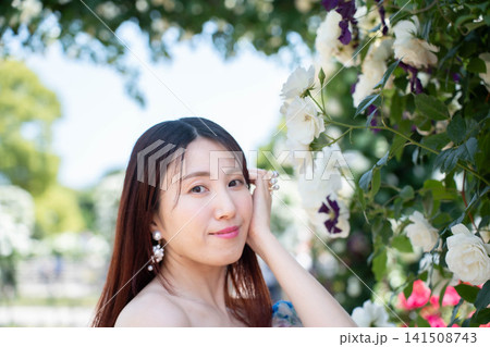 若い女性、ポートレート、笑顔 若い女性、ポートレート、笑顔 141508743