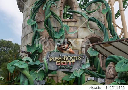 Puss in Boots journey roller coaster in Universal Studios, Singapore 141511563