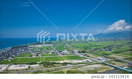 7月末、高気温高湿度の富山県黒部川河口周辺 141513419