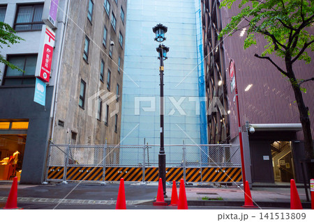 早朝、雨の銀座 早朝、雨の銀座 141513809