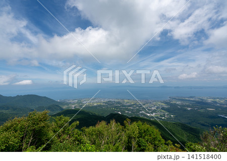 仁田峠展望台からの壮大な鳥瞰・有明海と湧き立つ雲 長崎 仁田峠展望台からの壮大な鳥瞰・有明海と湧き立つ雲 長崎 141518400
