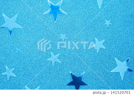 星柄のメタリックな色紙をクローズアップした背景素材 星柄のメタリックな色紙をクローズアップした背景素材 141520701