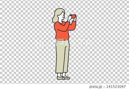 A woman to take with a smartphone 141523047