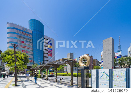 東京・錦糸町駅北口の街並みと駅前広場 東京・錦糸町駅北口の街並みと駅前広場 141526079