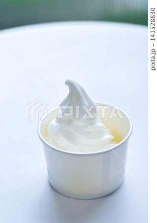 ice cream or milk ice cream or scoop of ice cream or ice cream in paper cup 141528830