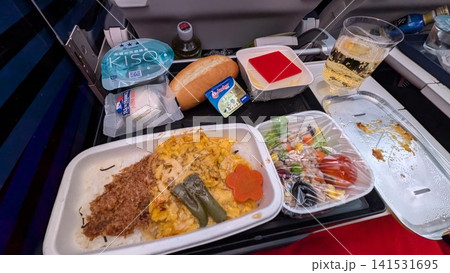 エールフランスの機内食セット エールフランスの機内食セット 141531695