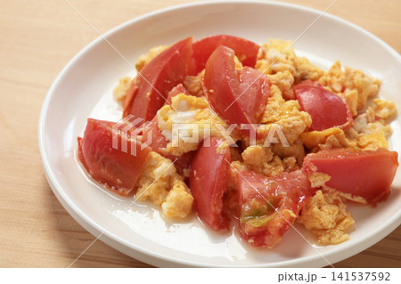 トマトと卵の炒め物 トマトと卵の炒め物 141537592