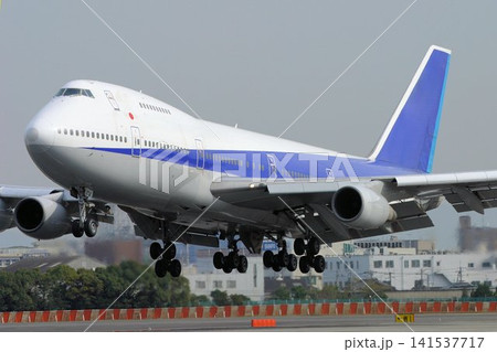 B747の着陸最終進入 B747の着陸最終進入 141537717
