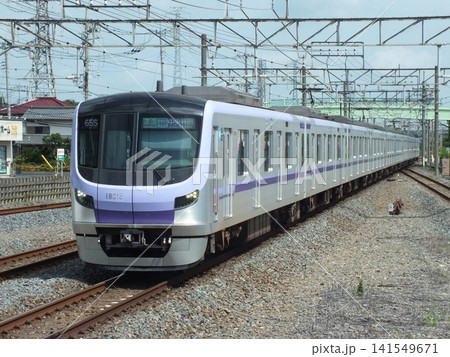 東武日光線を走行する東京メトロ18000系(杉戸高野台駅にて撮影) 東武日光線を走行する東京メトロ18000系(杉戸高野台駅にて撮影) 141549671