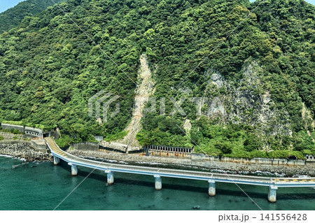 静岡県焼津市大崩海岸・石部海上橋を望む空撮写真 静岡県焼津市大崩海岸・石部海上橋を望む空撮写真 141556428