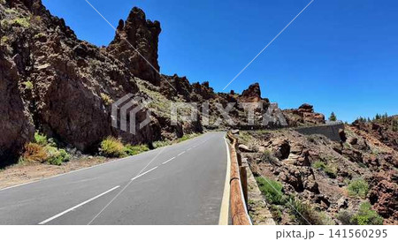 Experience the Stunning and Beautiful Scenic Road That Winds Through the Rocky Mountains Experience the Stunning and Beautiful Scenic Road That Winds Through the Rocky Mountains 141560295