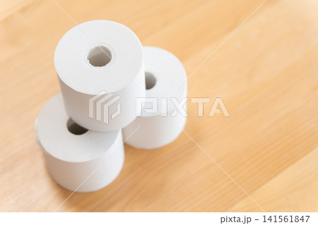 トイレットペーパー トイレットペーパー 141561847