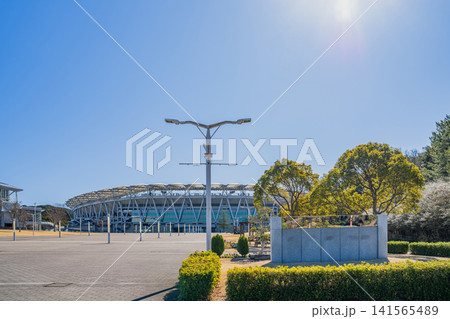 袋井市の小笠山総合運動公園 エコパアリーナの風景(静岡県) 袋井市の小笠山総合運動公園 エコパアリーナの風景(静岡県) 141565489