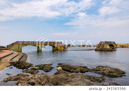 夏の佐渡の海の風景、下相川の千畳敷付近 夏の佐渡の海の風景、下相川の千畳敷付近 141565566