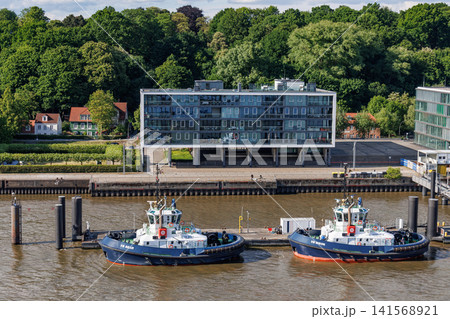 Hamburg city and the elbe river in Germany Hamburg city and the elbe river in Germany 141568921