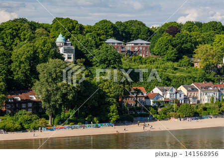 hamburg city and the elbe river 141568956