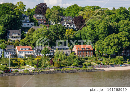 hamburg city and the elbe river hamburg city and the elbe river 141568959
