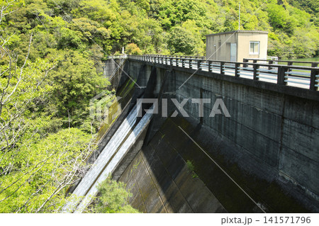香川県東かがわ市 川股ダム 香川県東かがわ市 川股ダム 141571796