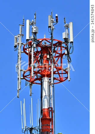 通信イメージ　プラチナバンド　（電波塔:基地局） 141574843