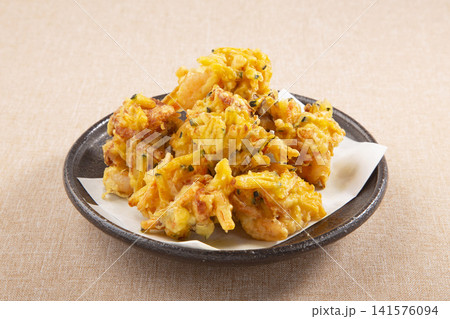 むき海老と野菜のつまみ揚げ むき海老と野菜のつまみ揚げ 141576094