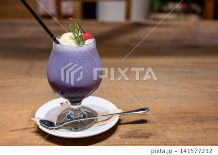紫のクリームソーダ バタフライピー 推しカラー 紫のクリームソーダ バタフライピー 推しカラー 141577232