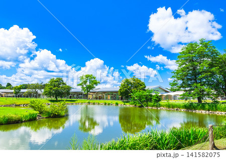 夏の軽井沢　ショッピングプラザ 141582075