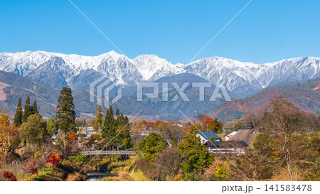 白馬村・大出公園から望む秋の白馬三山 白馬村・大出公園から望む秋の白馬三山 141583478