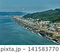 静岡市の海岸線と住宅街を捉えた空撮写真 141583770