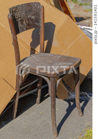 Brown Wood Chair Recycling 141591401