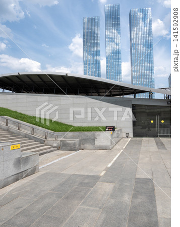 Modern high-rise buildings in Moscow city business district against the sky, urban architecture and contemporary cityscape Modern high-rise buildings in Moscow city business district against the sky, urban architecture and contemporary cityscape 141592908
