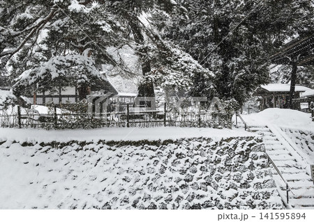 飛騨高山　法華寺の雪景色 141595894