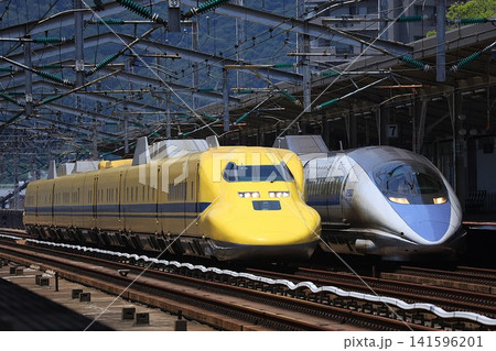 【JR西日本】923形〜ドクターイエロー〜と500系「こだま」（山陽新幹線：三原駅） 141596201