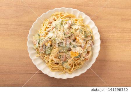 パスタサラダ(きゅうり ウィンナー 卵 マヨネーズ 粒マスタード) パスタサラダ(きゅうり ウィンナー 卵 マヨネーズ 粒マスタード) 141596580