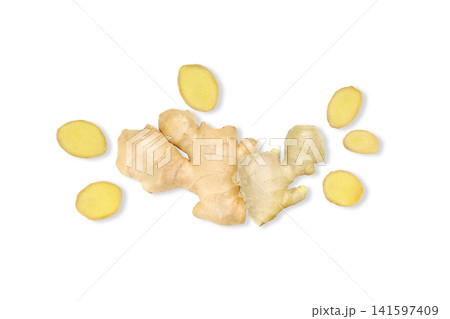 Ginger roots and slices are arranged on a flat surface, isolated, PNG Ginger roots and slices are arranged on a flat surface, isolated, PNG 141597409