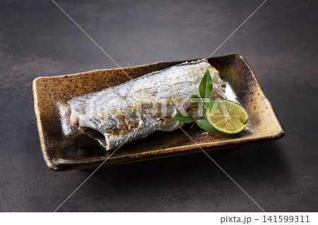 太刀魚の塩焼き 太刀魚の塩焼き 141599311