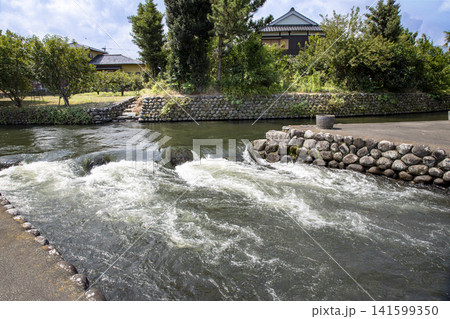 朝倉市南新川と五庄屋遺跡、角間天秤(かくまてんびん)の風景 朝倉市南新川と五庄屋遺跡、角間天秤(かくまてんびん)の風景 141599350