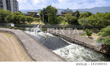 朝倉市南新川と五庄屋遺跡、角間天秤(かくまてんびん)の風景 朝倉市南新川と五庄屋遺跡、角間天秤(かくまてんびん)の風景 141599353