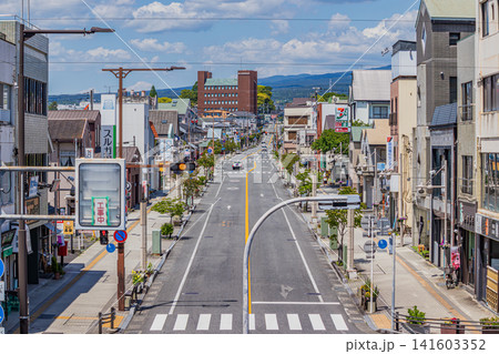 富士宮市の富士宮駅前の街並み(静岡県) 富士宮市の富士宮駅前の街並み(静岡県) 141603352